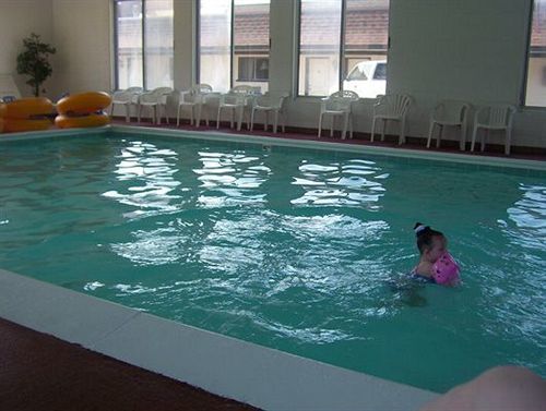 Waterfront Inn Mackinaw City Buitenkant foto